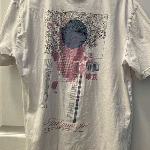 H&M t-shirt, size medium, very good condition - Picture 2 of 3